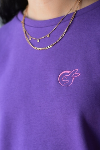 WHITE RVBBIT Sweatshirt in Purple