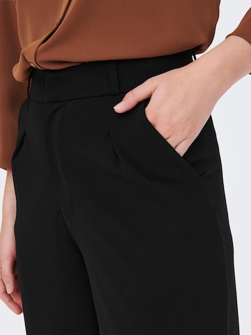 regular Pantaloni con pieghe 'Catia' di JDY in nero