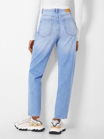 Bershka Regular Jeans in Blau