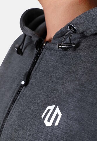 MOROTAI Athletic Zip-Up Hoodie 'Naka' in Grey