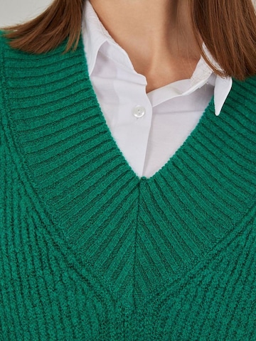 Hiccup Sweater in Green