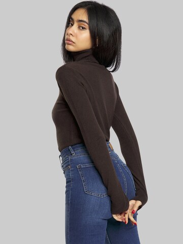 FRESHLIONS Sweater 'Ciara' in Brown