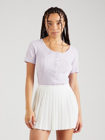 Champion Authentic Athletic Apparel T-Shirt in Lila: Vorderseite