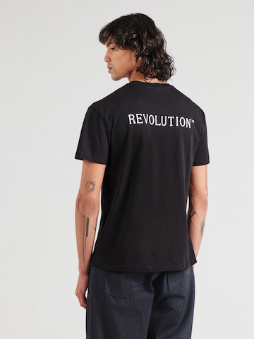 Revolution Tričko - Čierna: predná strana