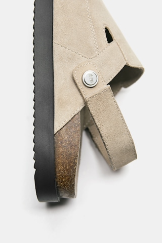 Sabots Pull&Bear en beige