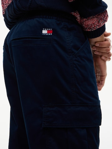 Tommy Jeans Szabványos Cargo nadrágok 'SONNY' - kék