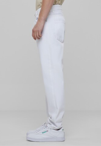 2Y Premium Regular Jeans in White