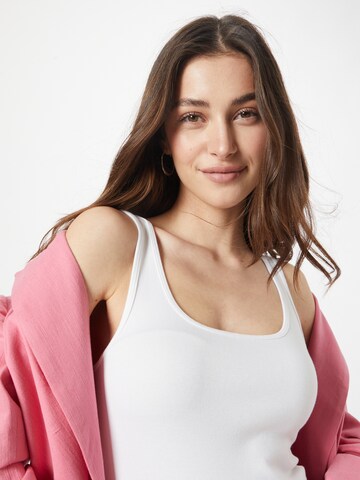 GAP Top – bílá