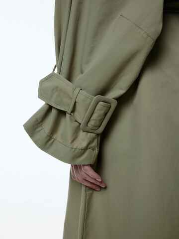 EDITED Between-Seasons Coat 'Neila' in Beige