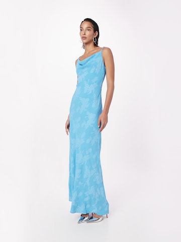 TOPSHOP Evening dress in Blue: front