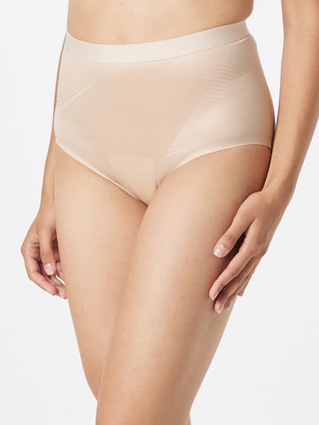 SPANX Σλιπ σμίλευσης σε μπεζ: μπροστά