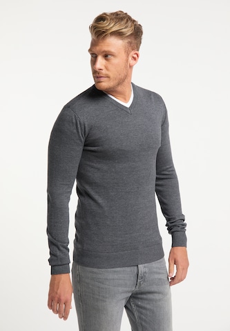 Petrol Industries Sweater in Grey: front