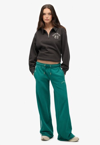 Sweat-shirt 'Athletic Essentials' Superdry en noir