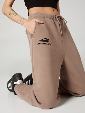 Pacemaker Tapered Pants 'Kenan' in Brown