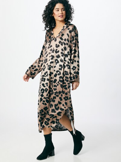 Rochie 'Laguna' JUST FEMALE pe maro deschis / negru, Vizualizare model