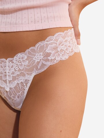 ETAM Thong 'Sweet' in White
