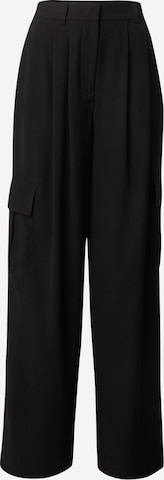 SOAKED IN LUXURY - Pantalón cargo 'Shirley' en negro: frente