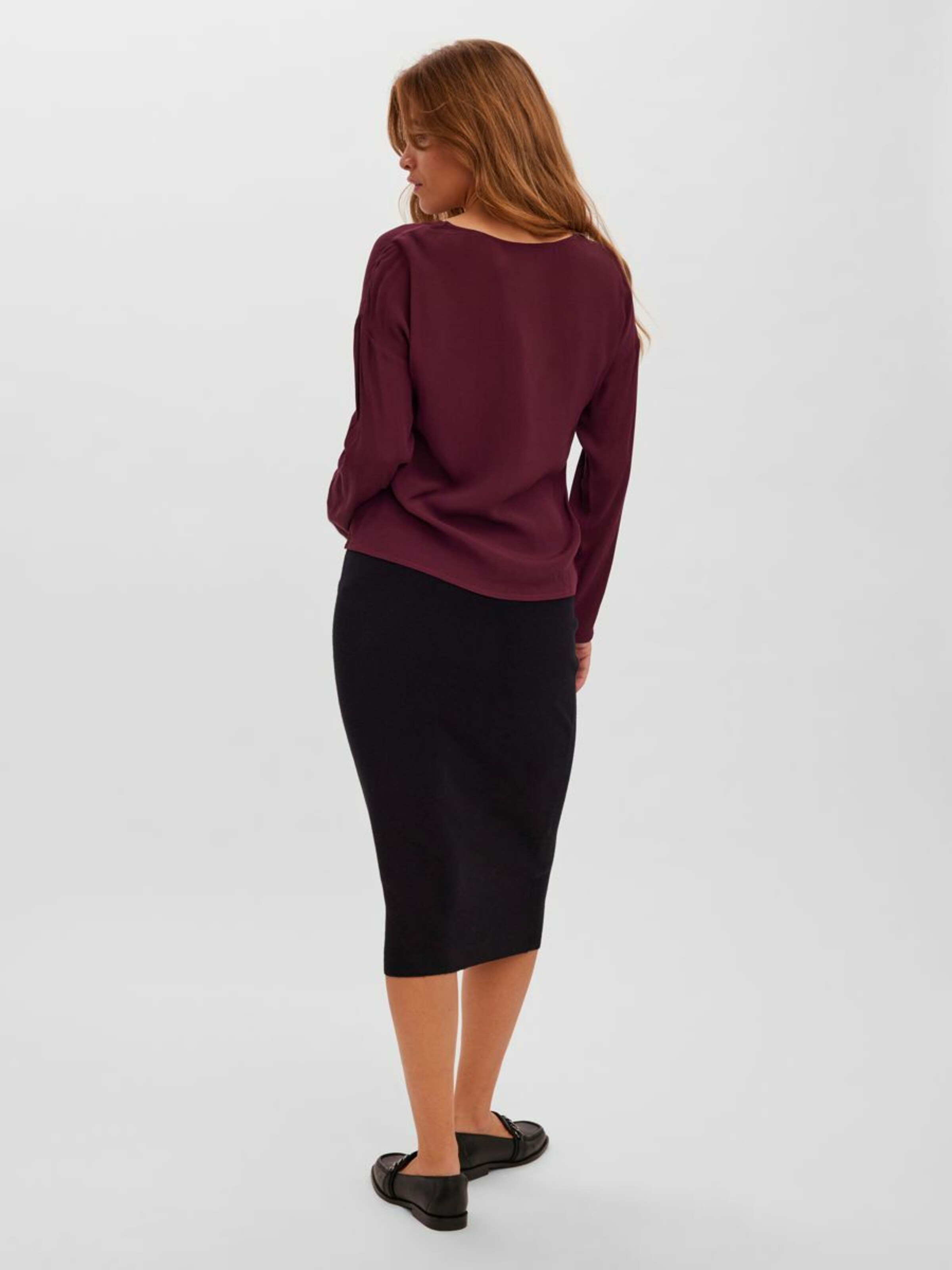 Frauen Blusen & Tuniken VERO MODA Bluse in Brombeer - AG24701 Frauen Blusen & Tuniken VERO MODA Bluse in Brombeer - AG24701