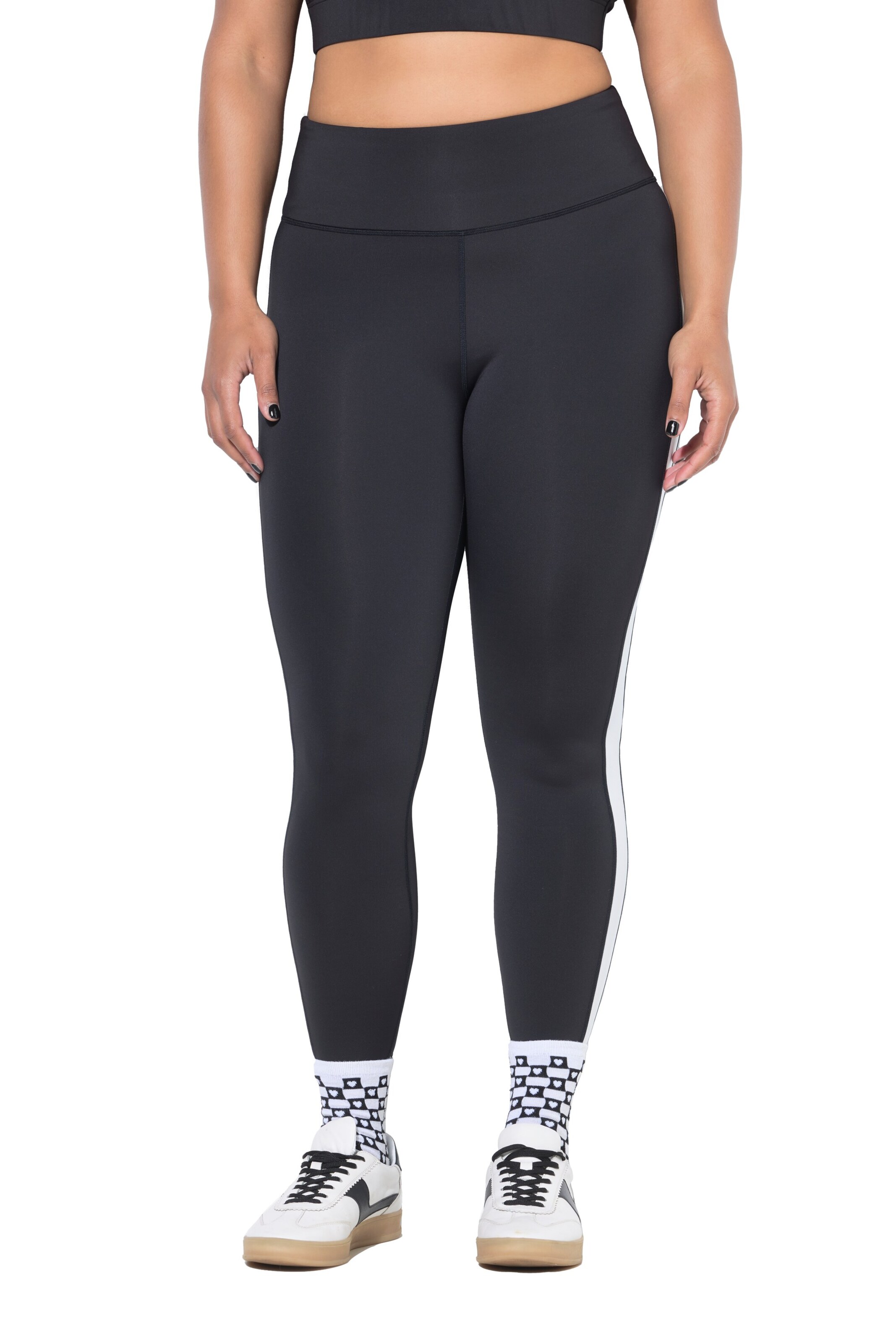 Studio Untold Skinny Leggings in Black: front