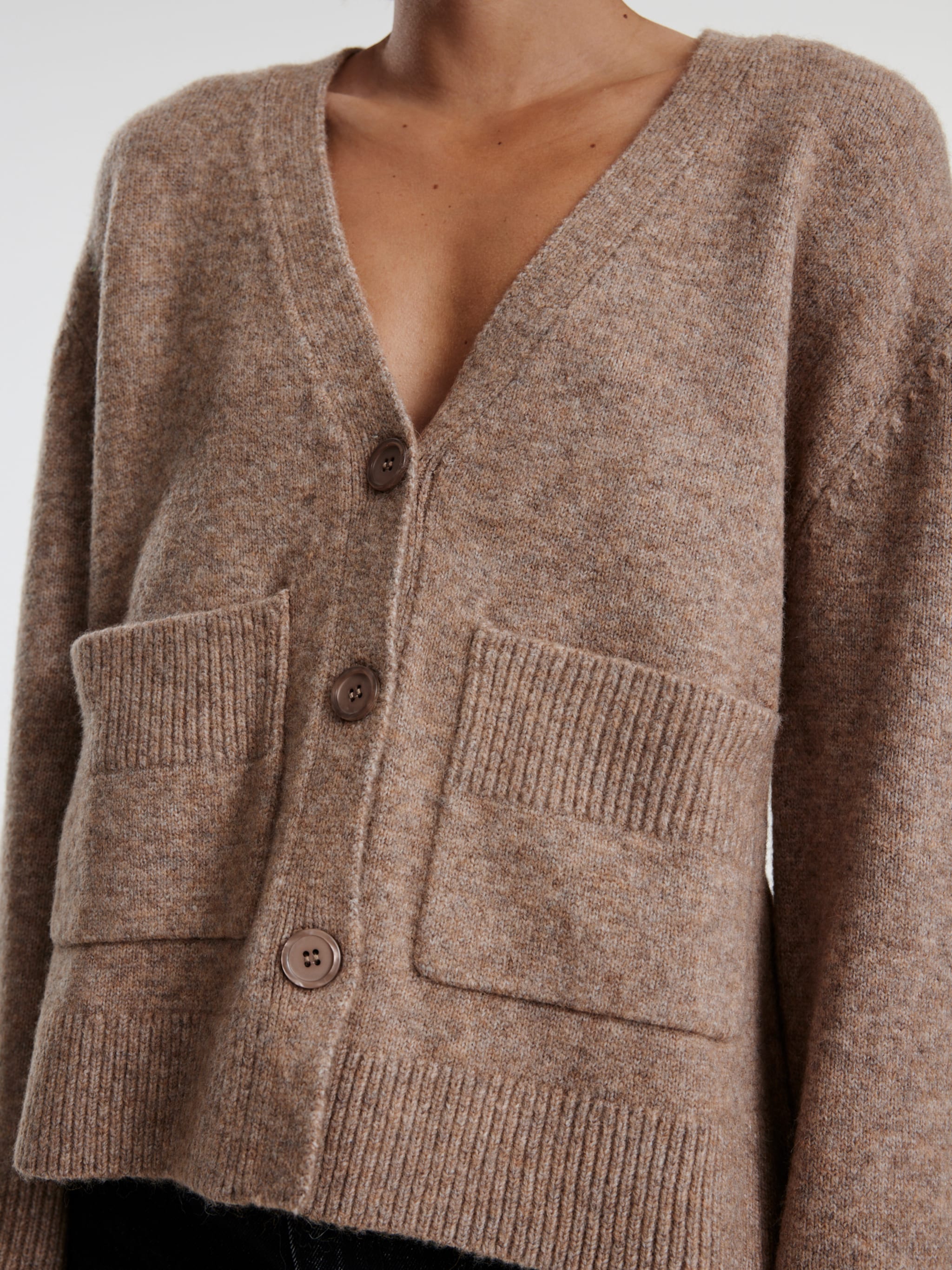 EDITED Produkte Strickjacke 'Carmi' taupe