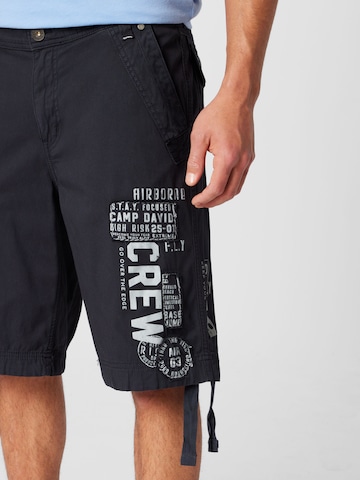 CAMP DAVID Regular Shorts in Blau