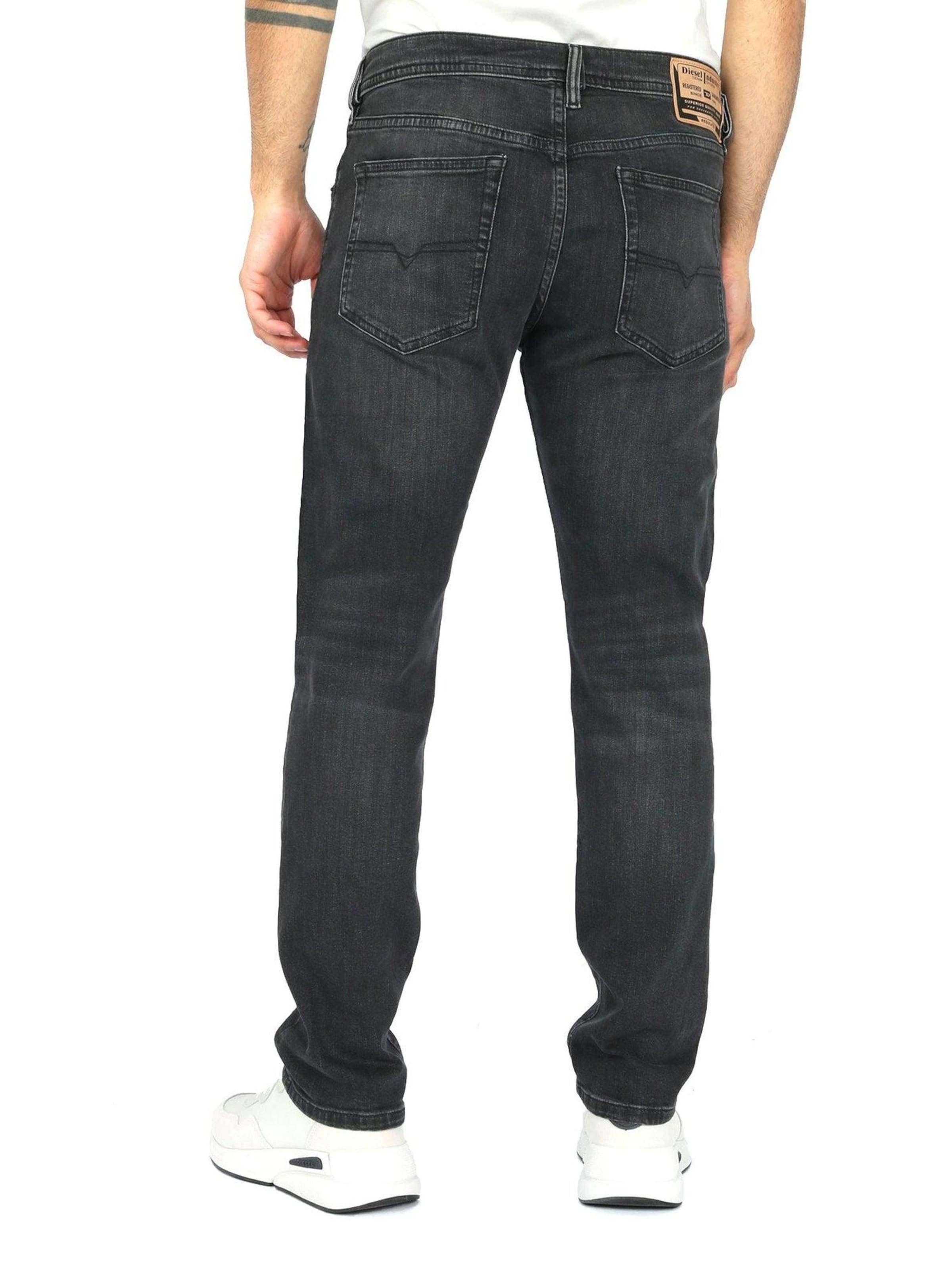 DIESEL Tapered Jeans 'BUSTER-X'‌‌‌‌‌‌‌ in Grau