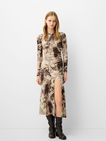 Robe Bershka en beige : devant