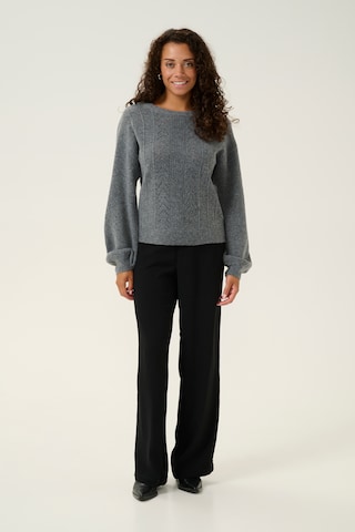 Cream Sweater 'Holiday' in Grey