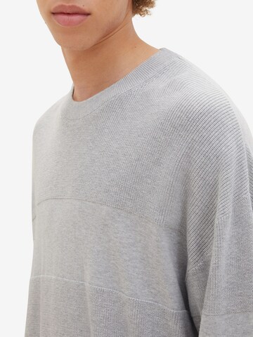 TOM TAILOR DENIM Pullover in Grau