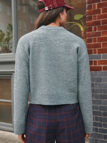 Next Πουλόβερ σε γκρι