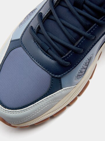 Pull&Bear Rövid szárú sportcipők - kék