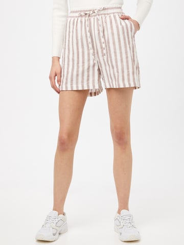 basic apparel Loosefit Shorts 'Evita' in Braun: predná strana