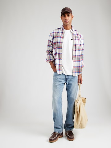 Tricou de la Lee pe alb