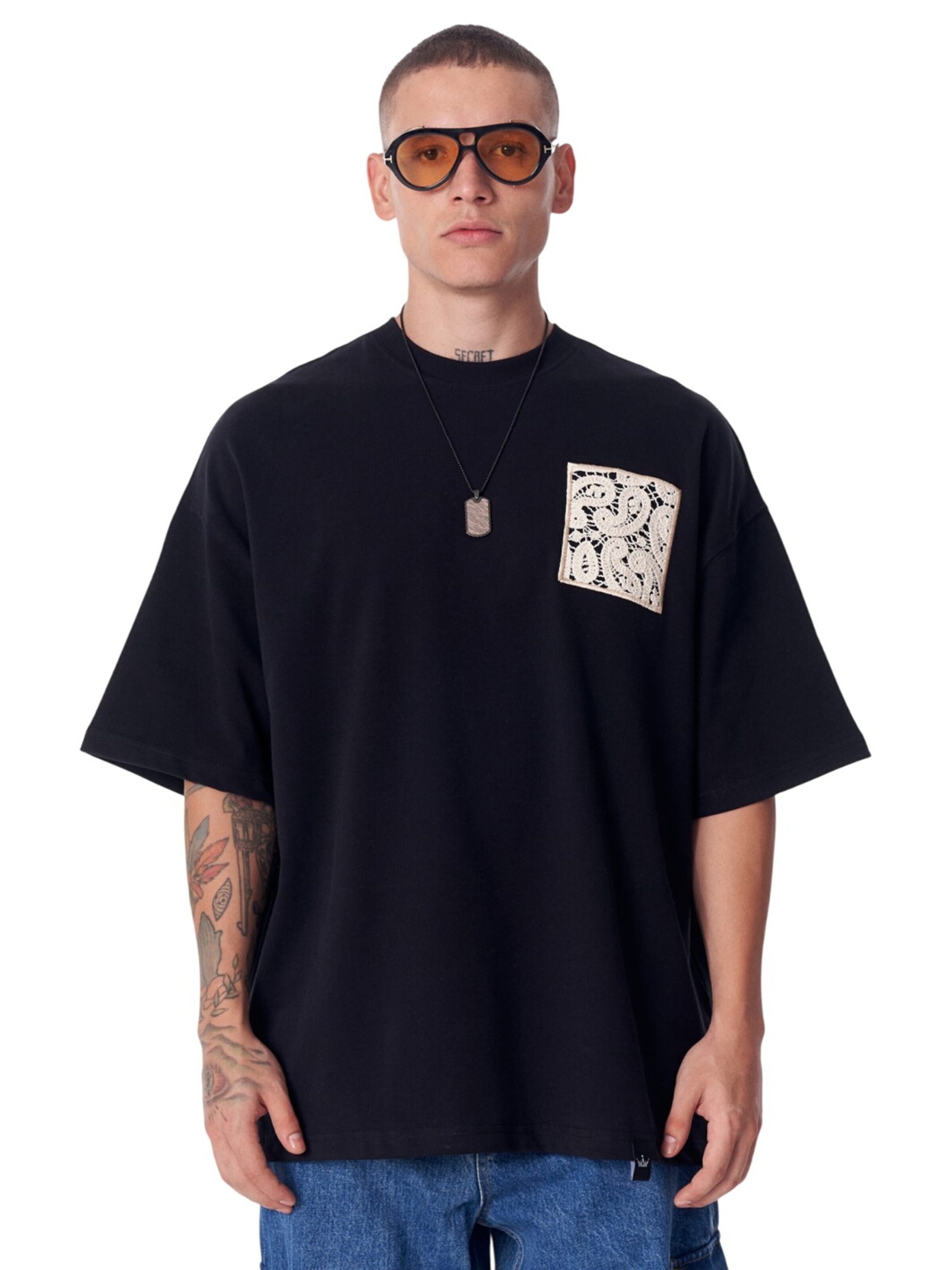 MARTIN VALEN Shirt in Zwart: voorkant