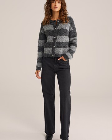 WE Fashion Cardigan i grå