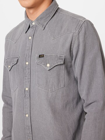 Lee جينز مضبوط قميص 'WESTERN' بلون رمادي