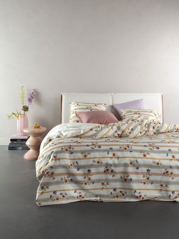 ESSENZA Bettwäsche 'Amare' in Beige