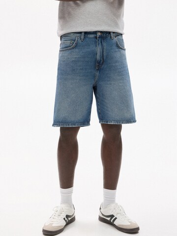 Pull&Bear Regular Jeans in Blue: front