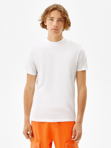 T-Shirt Bershka en blanc : devant