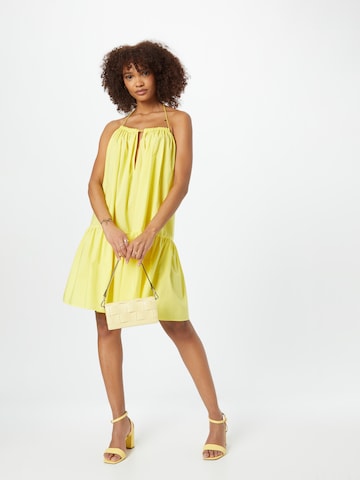 PATRIZIA PEPE Letní šaty – žlutá