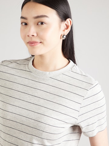 T-shirt 'JESSY' SELECTED FEMME en gris