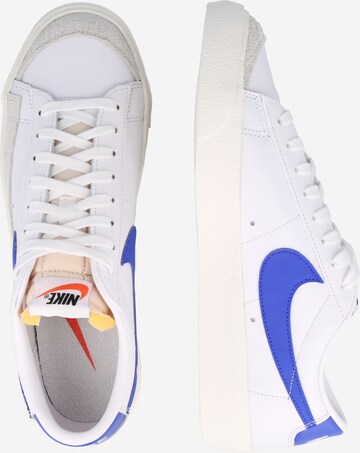 Nike Sportswear - Sapatilhas baixas em branco