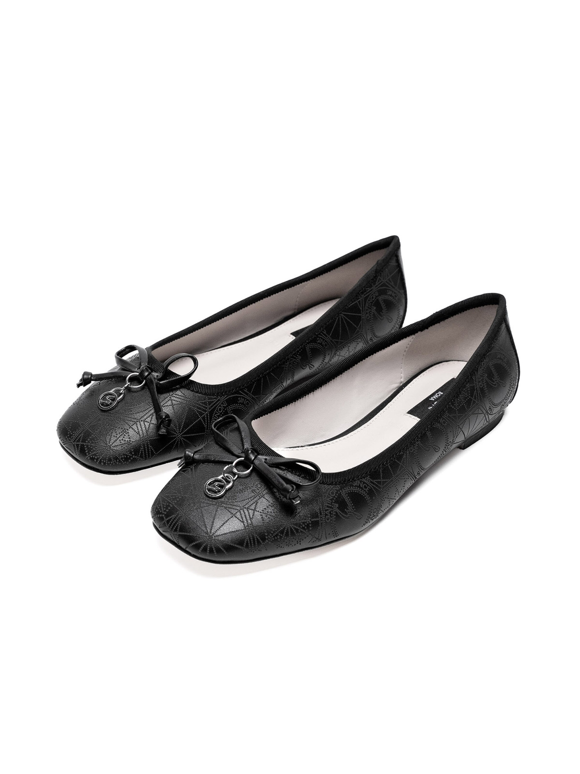 Gattinoni Ballet Flats in Black