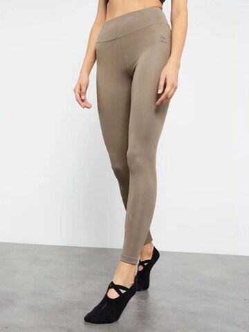 Slimfit Leggings di Tommy Life in beige