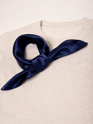 MayTree Scarf 'Seidentuch einfarbig' in Blue