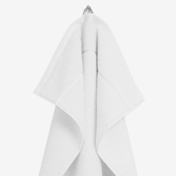 GANT Towel in White