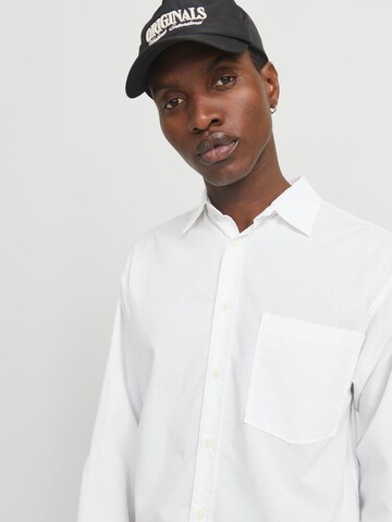 JACK & JONES - Ajuste confortable Camisa 'JORMARGATE' en blanco