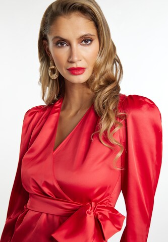 Camicia da donna di faina in rosso