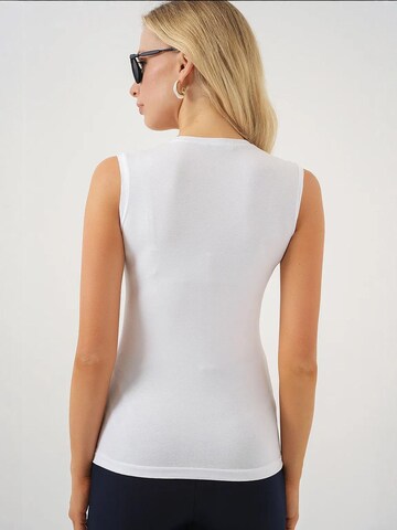 Top di Bigdart in bianco