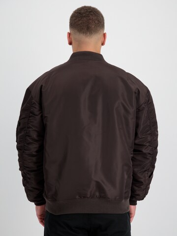 ALPHA INDUSTRIES Tussenjas 'MA-1 CS' in Bruin